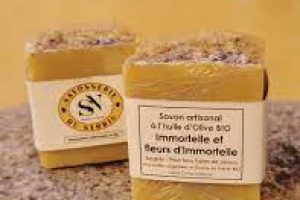 savonnerie du nebbiu savon cube immortelle